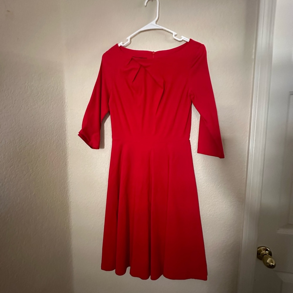 Quarter sleeve red dress